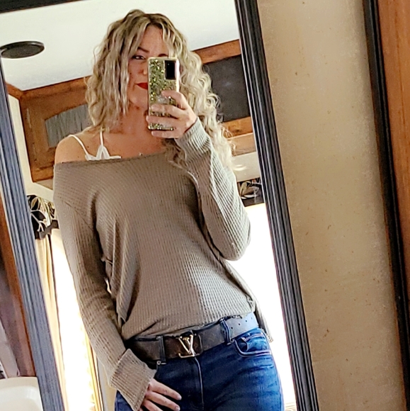 Meet your Posher, Gennesa - Picture 5 of 10